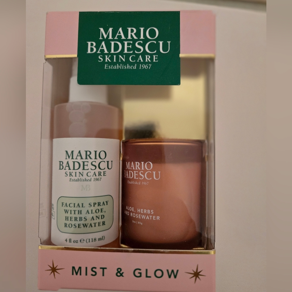 Mario Badescu Facial Spray and Candle Set - Green and Pink